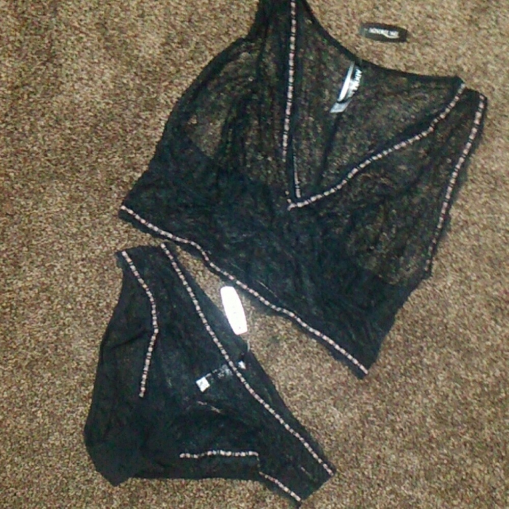 Lingerie set